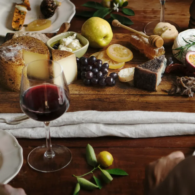 curated-lifestyle-h7OXu-HAMAU-unsplash